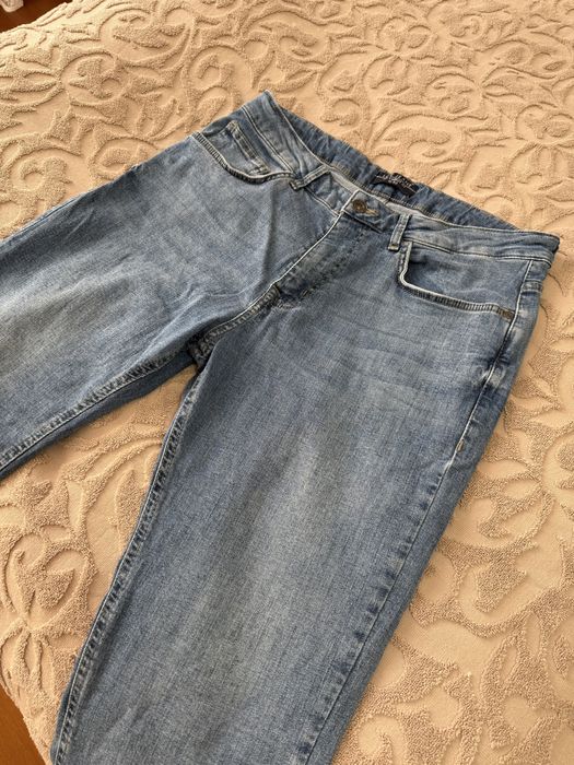 Чоловічі джинси, майже нові