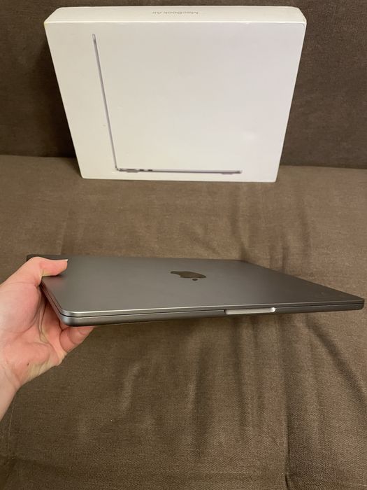Мдм MacBook Air M2 в гарному стані