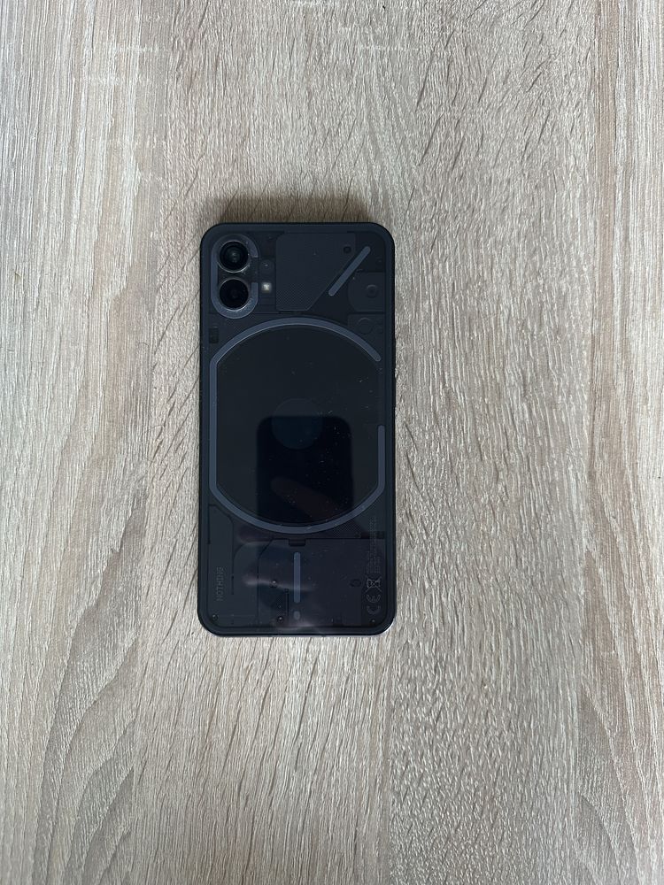 Nothing phone (1) 8/128 gb stan bardzo dobry