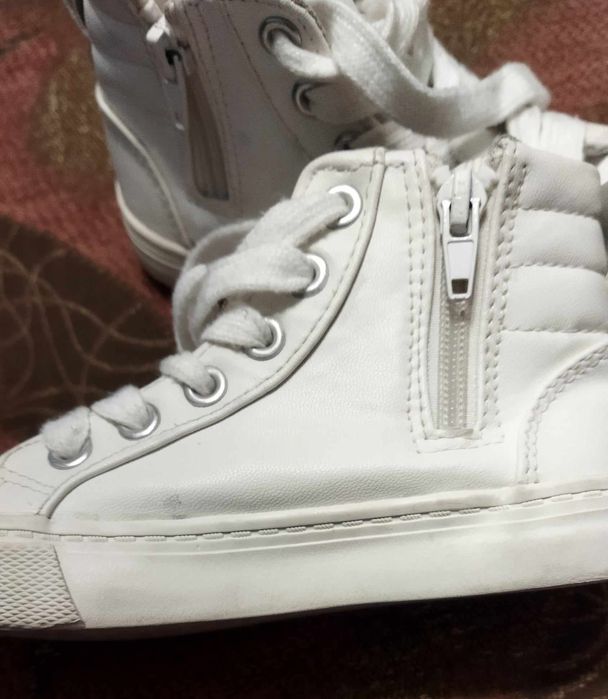 Белые стильные ботинки полуботинки кеды