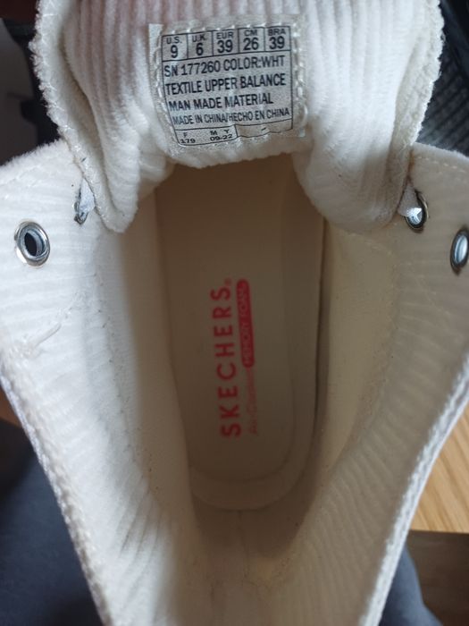 Buty Skechers rozmiar 40 trapery wysokie Ultra lekkie trampki jak nowe