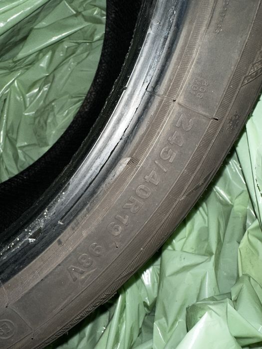 Opony Firemax 245\40 R19 wielosezonowe 4 sztuki