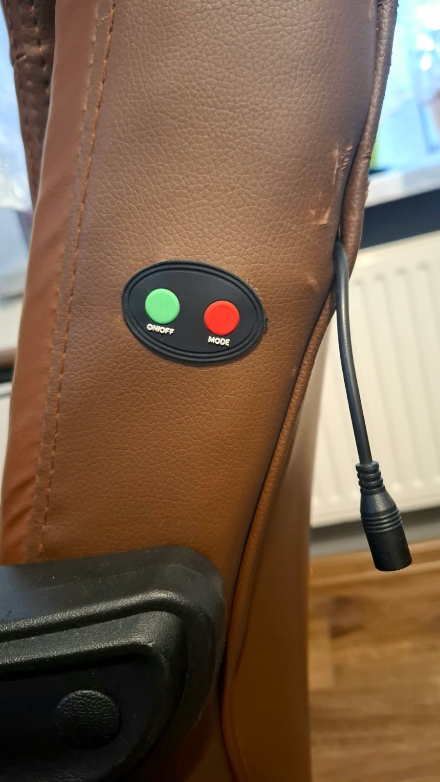 Sprzedam fotel obrotowy z funkcją masażu