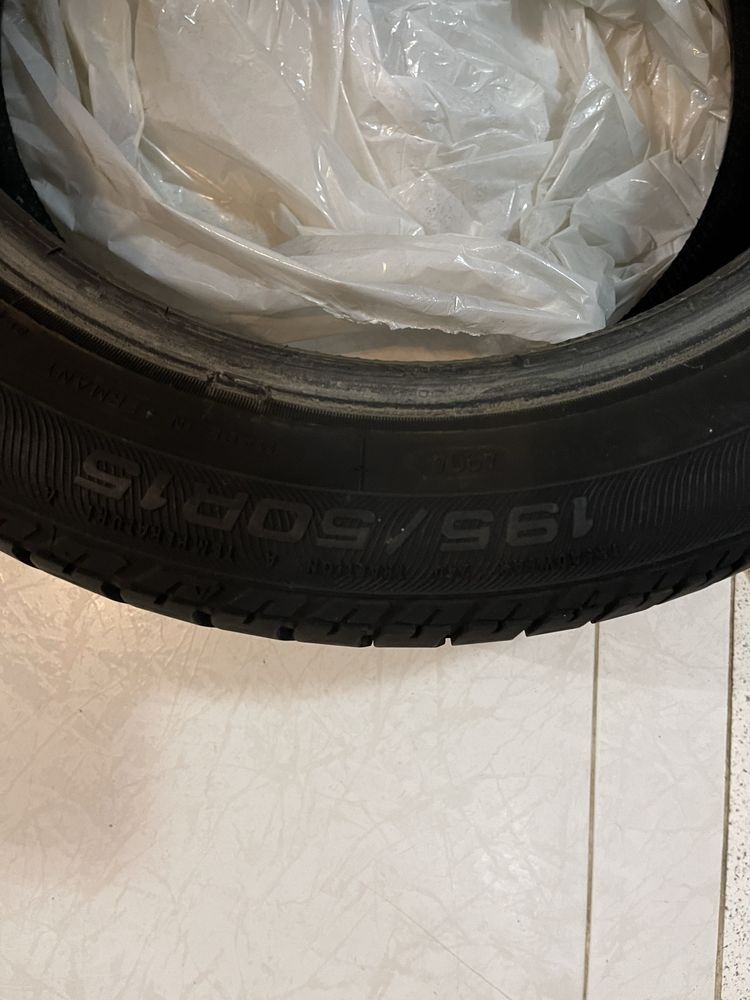 Pneu goodyear 195/50 r15