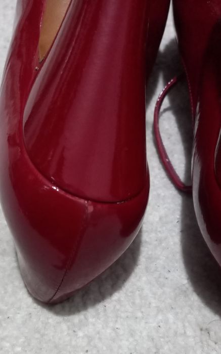 Sapatos de salto alto Moschino