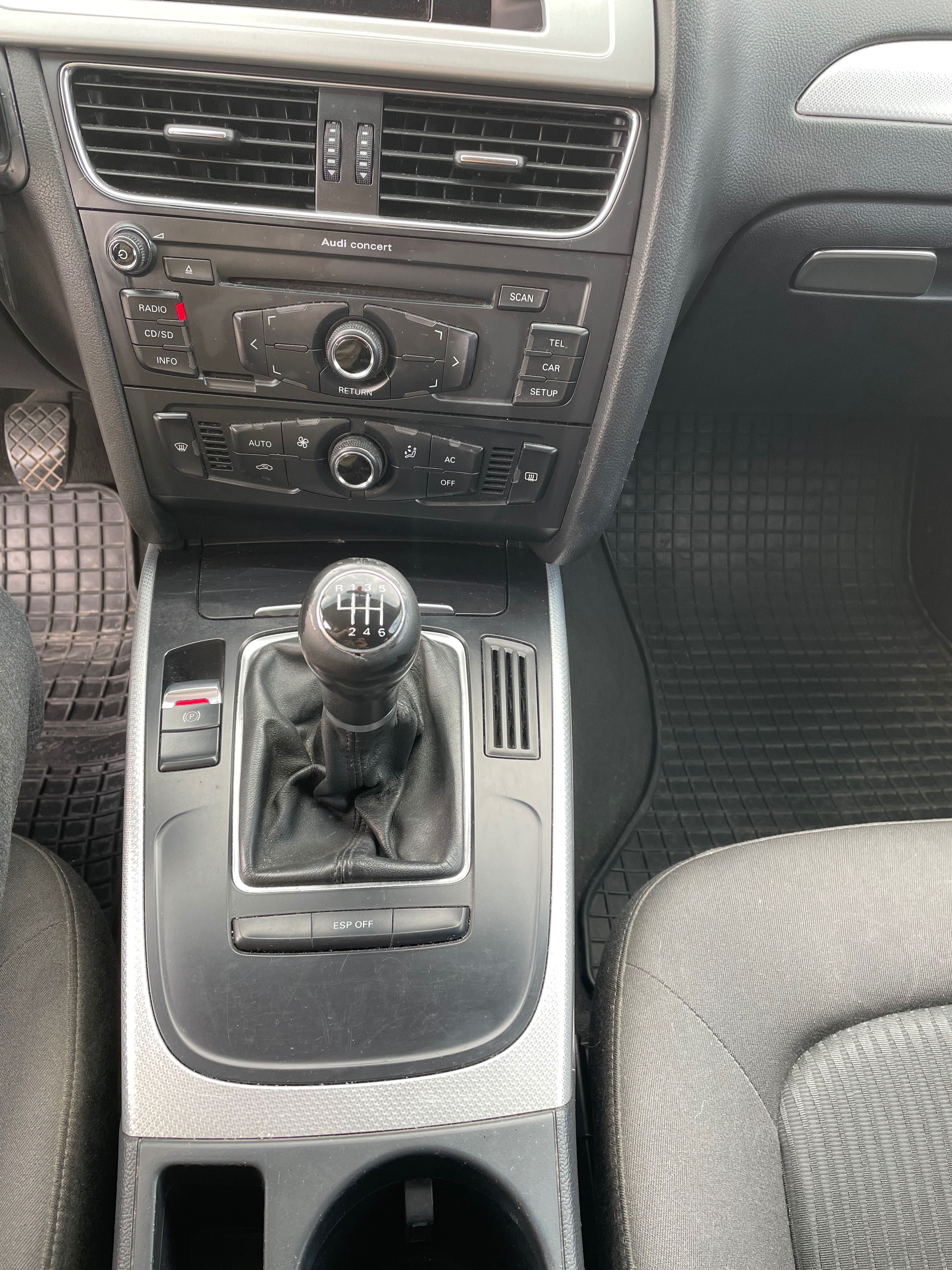 Sprzedam Audi A4B8 2.0 TDI
