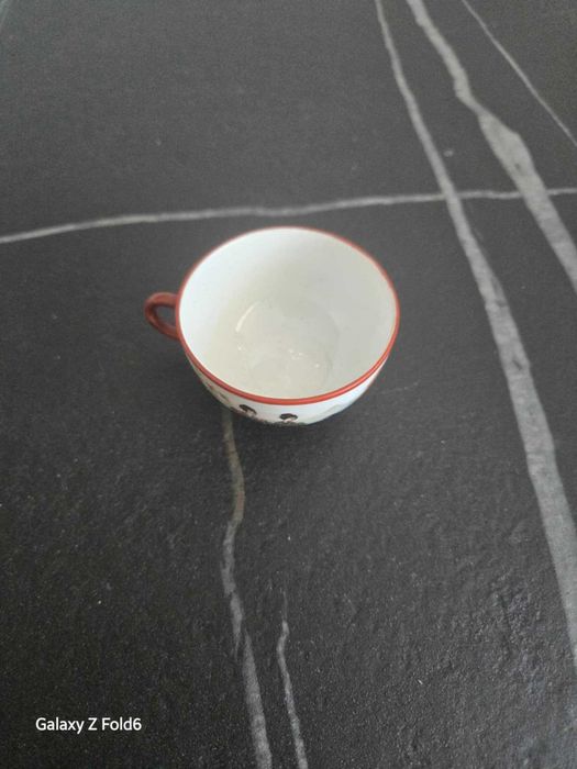 Mała chińska filiżanka