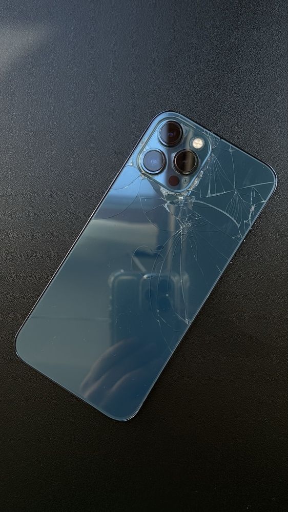 Iphone 12 Pro Max 128 GB, 70% baterii