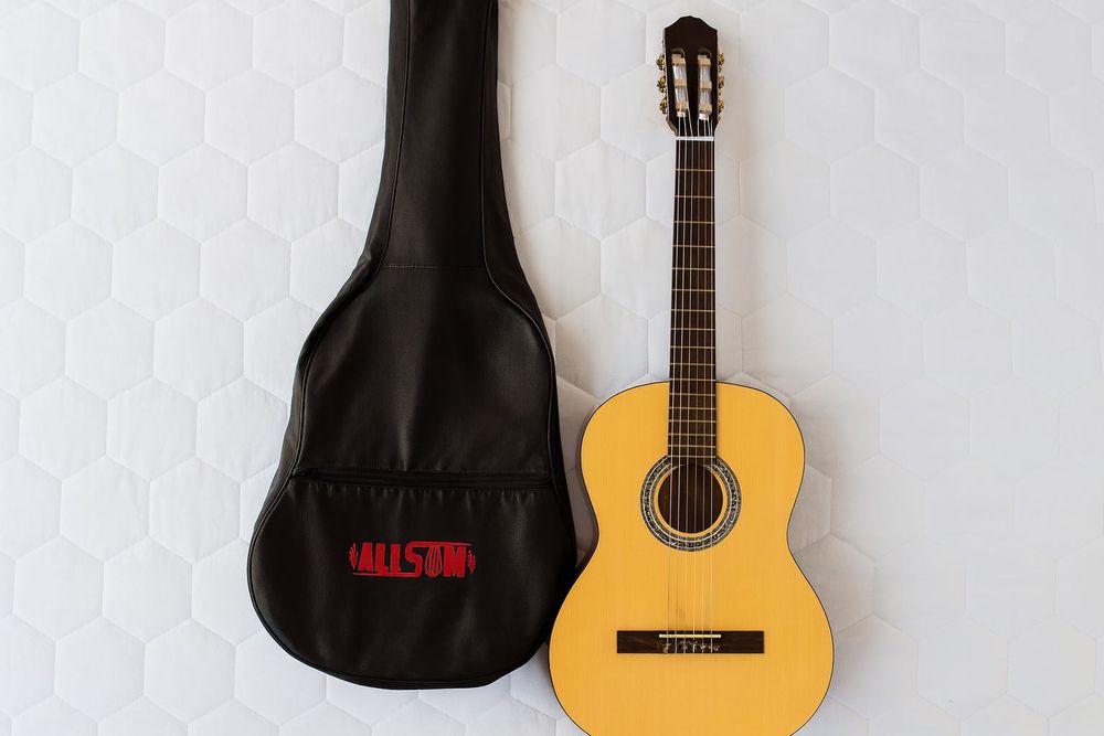 Violão nylon perfeito para iniciantes.