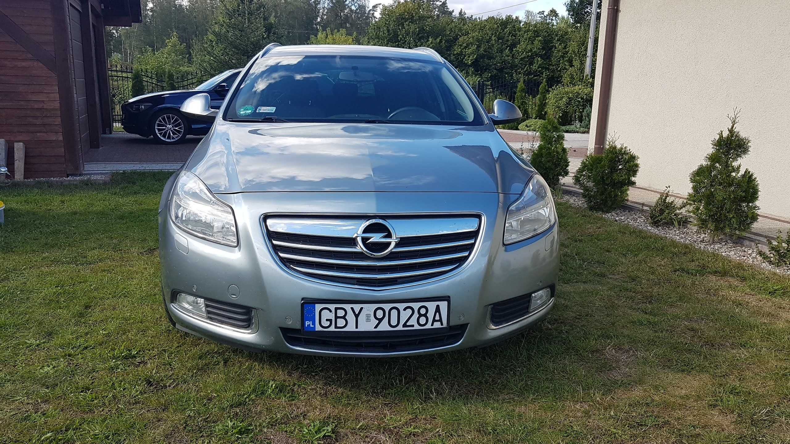 Opel Insignia A 2.0 CDTI 4x4 Sports Tourer 2012