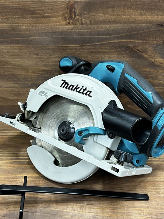 Makita DHS680 безщіткова акумуляторна пила,паркетка