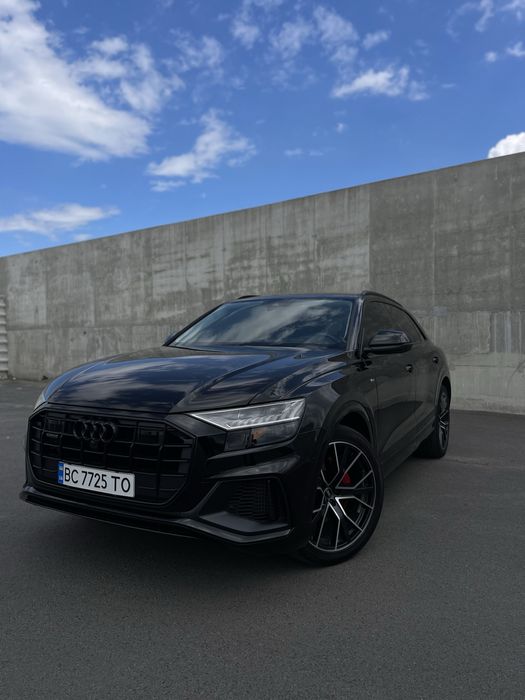 Продам Audi q8 Prestige