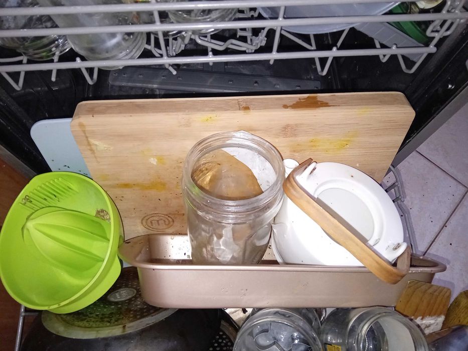 Bardzo pilnie sprzedam roczną zmywarkę Amica  dotykową jak nowa