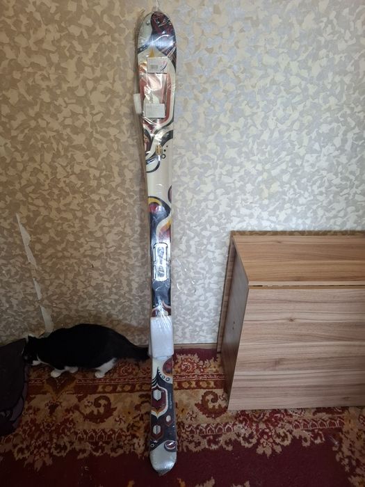 Продаю лыжи почти за даром обе пары в комплекте