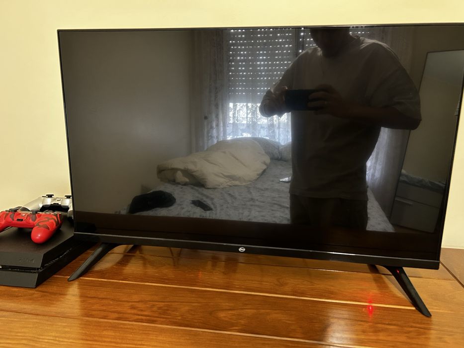 Tv 32 polegadas marca smart com tvbox ou chromcast