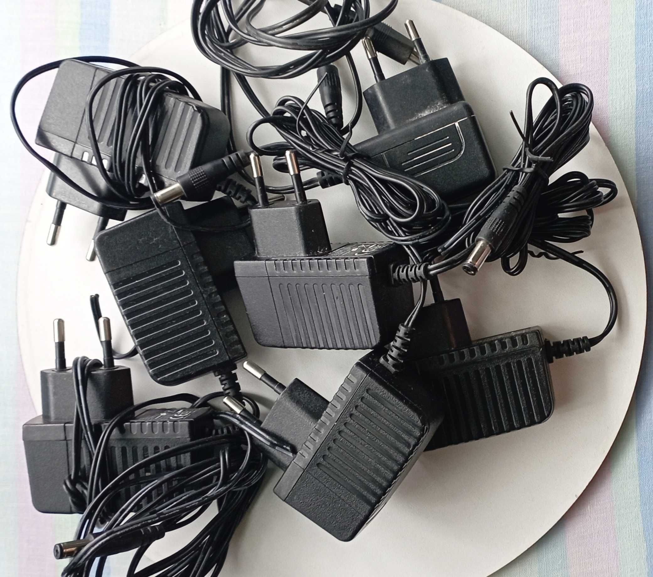 Блок живлення 9v,12,6в