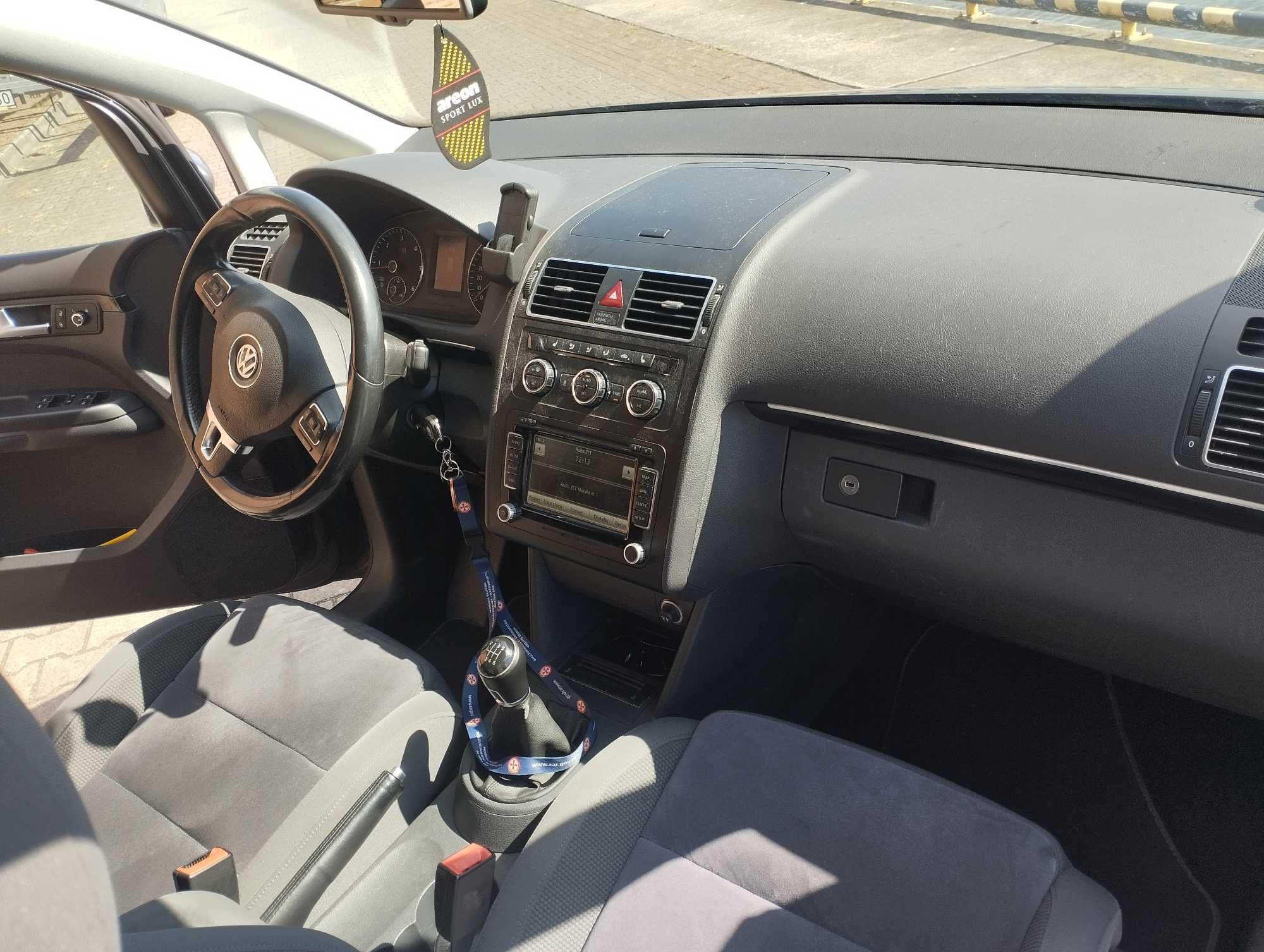 VW Touran 2.0 TDI 140 KM