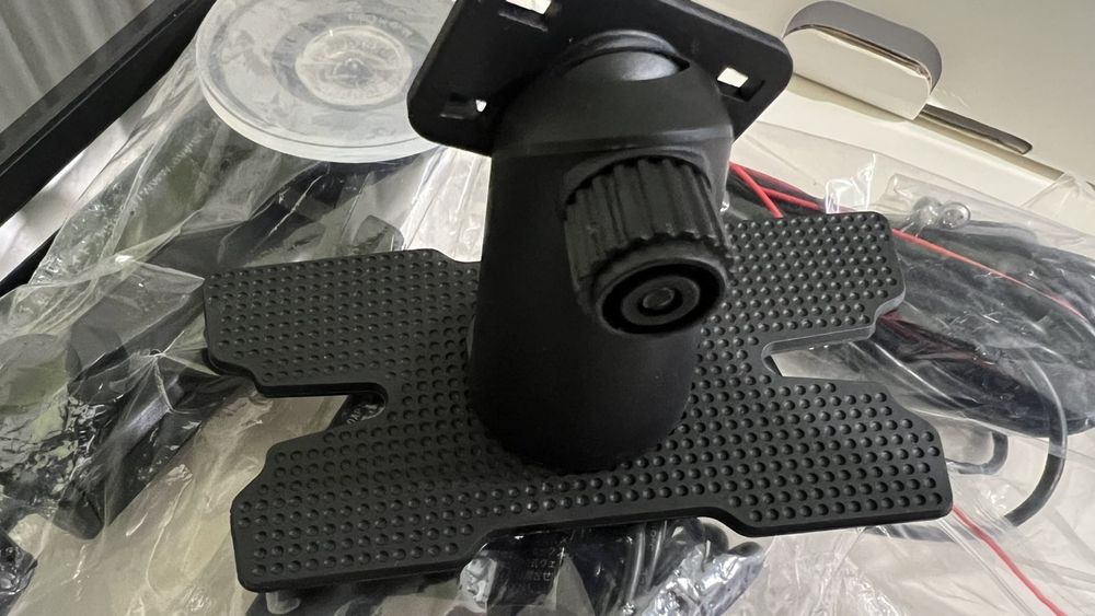 Автомобильный экран Карплей+ камера заднего вида