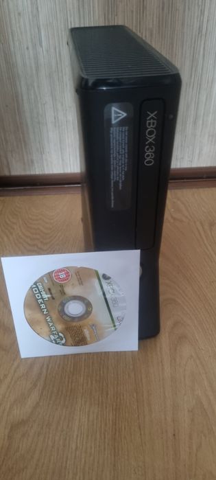 Xbox 360 + Gra Call of Duty