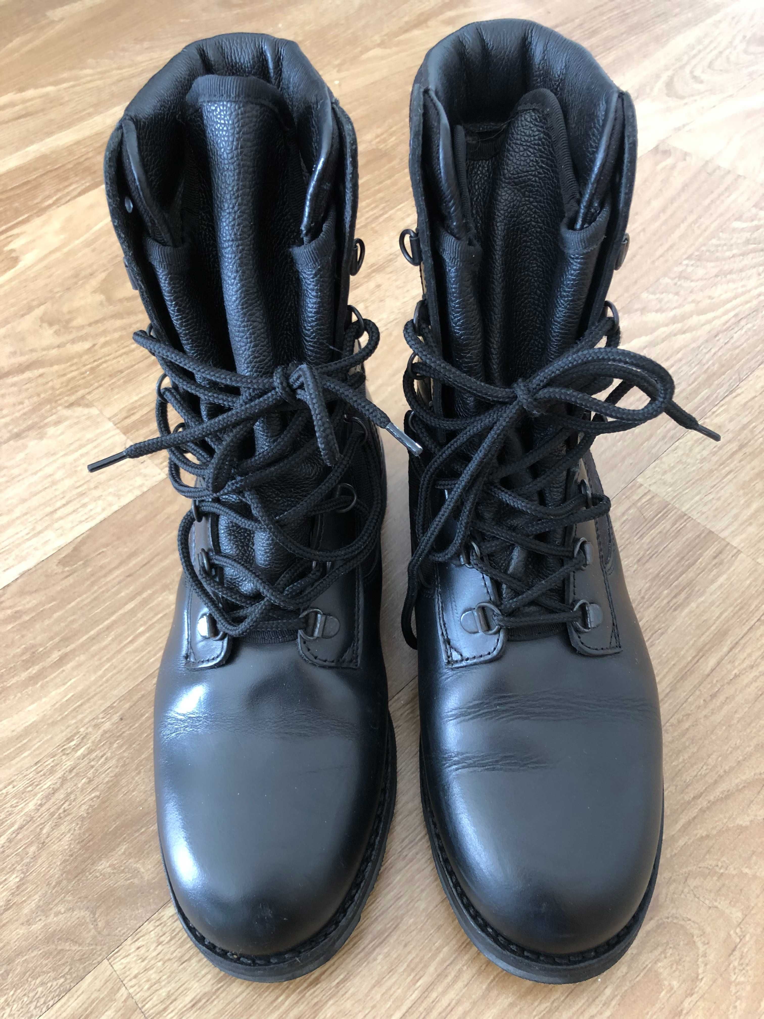 Botas GNR tamanho 42