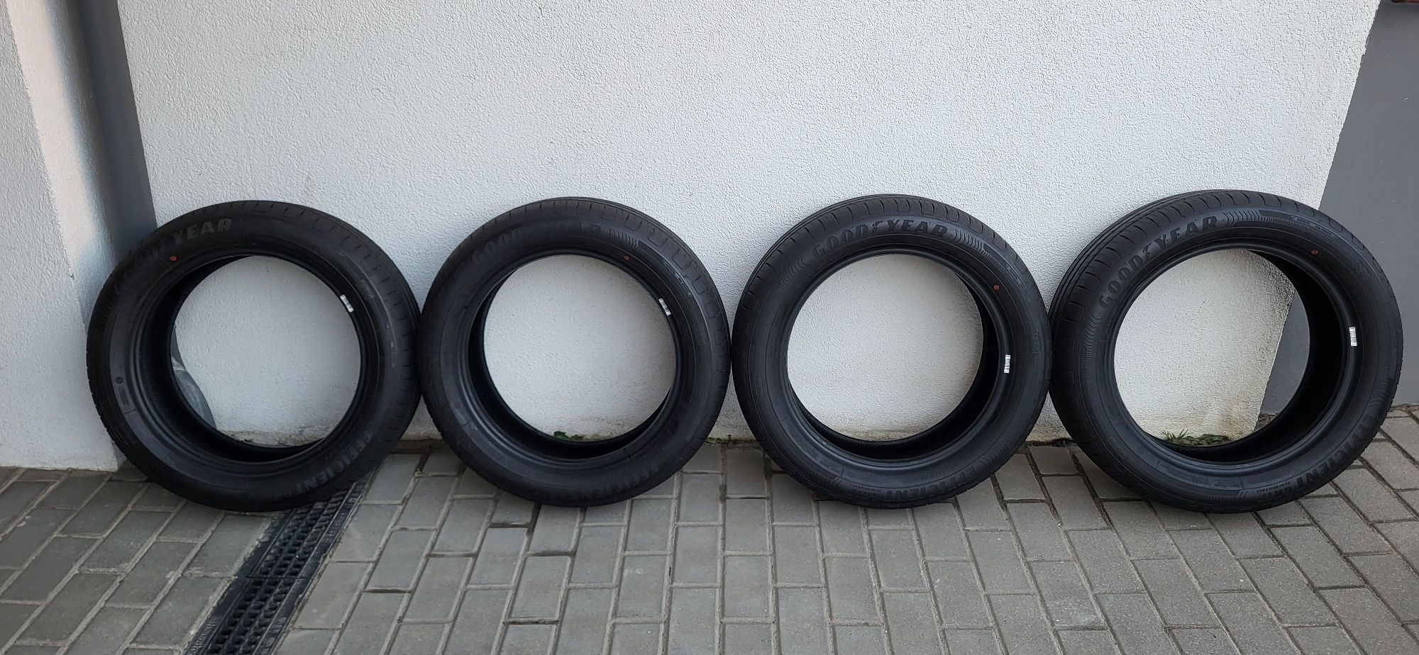 Opony letnie Goodyear 205/55 R17 październik 2024 jak nowe