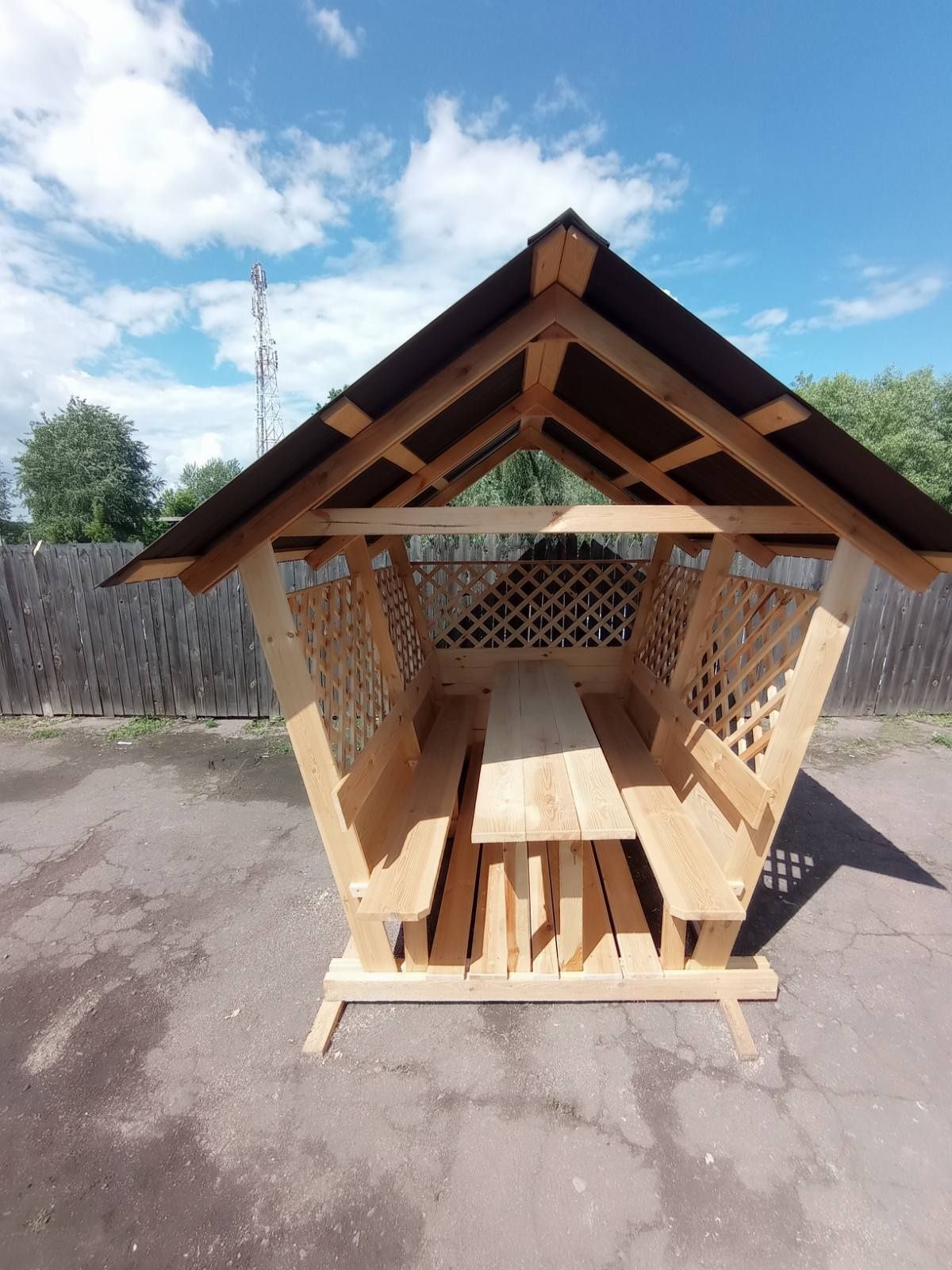 Продам альтанку(бесідка, душ,туалет)