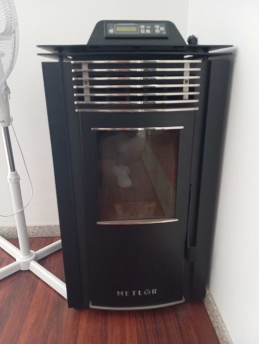 Salamandra a pellets de marca Metlor