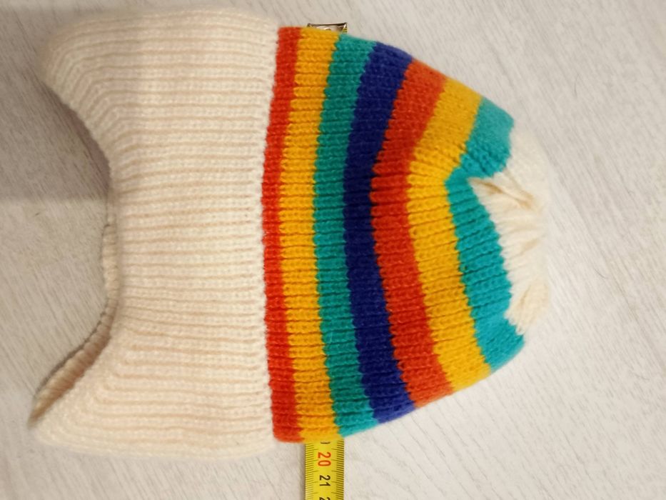 Czapka na uszy Nowa kolorowa czapka