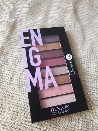 Revlon Enigma paleta do makijażu