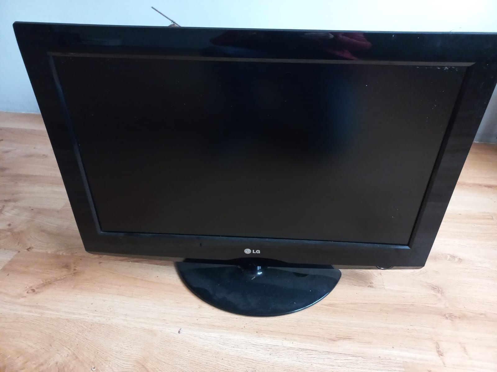 Telewizor LG 32 całe