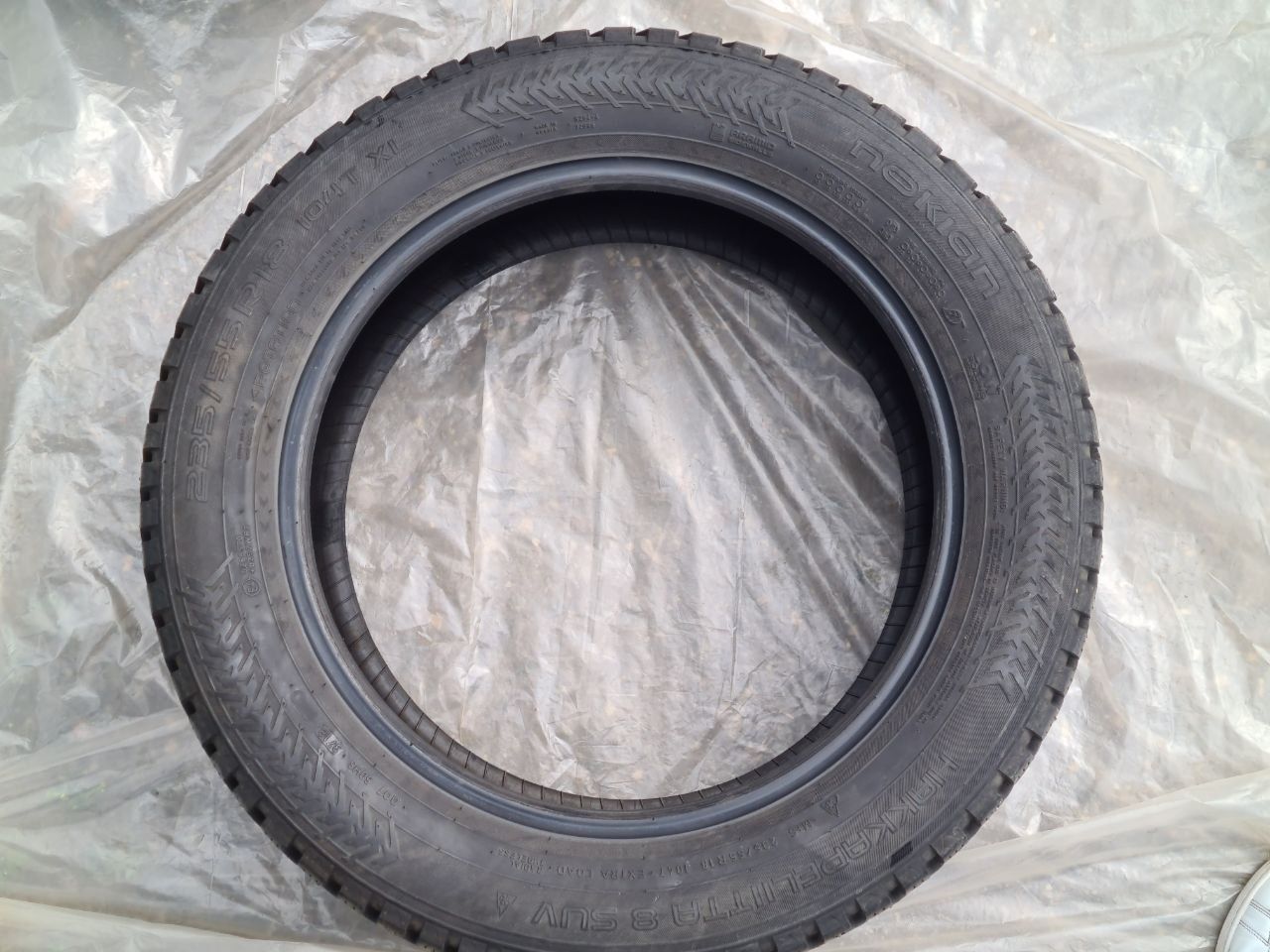 Зимние шины, резина  Nokian Hakkapeliitta 8 SUV 235/55 R18 104T
