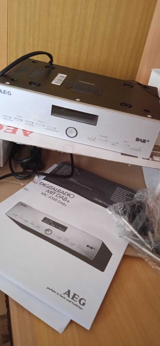 Підвісне кухонне радіо AEG KRC4368