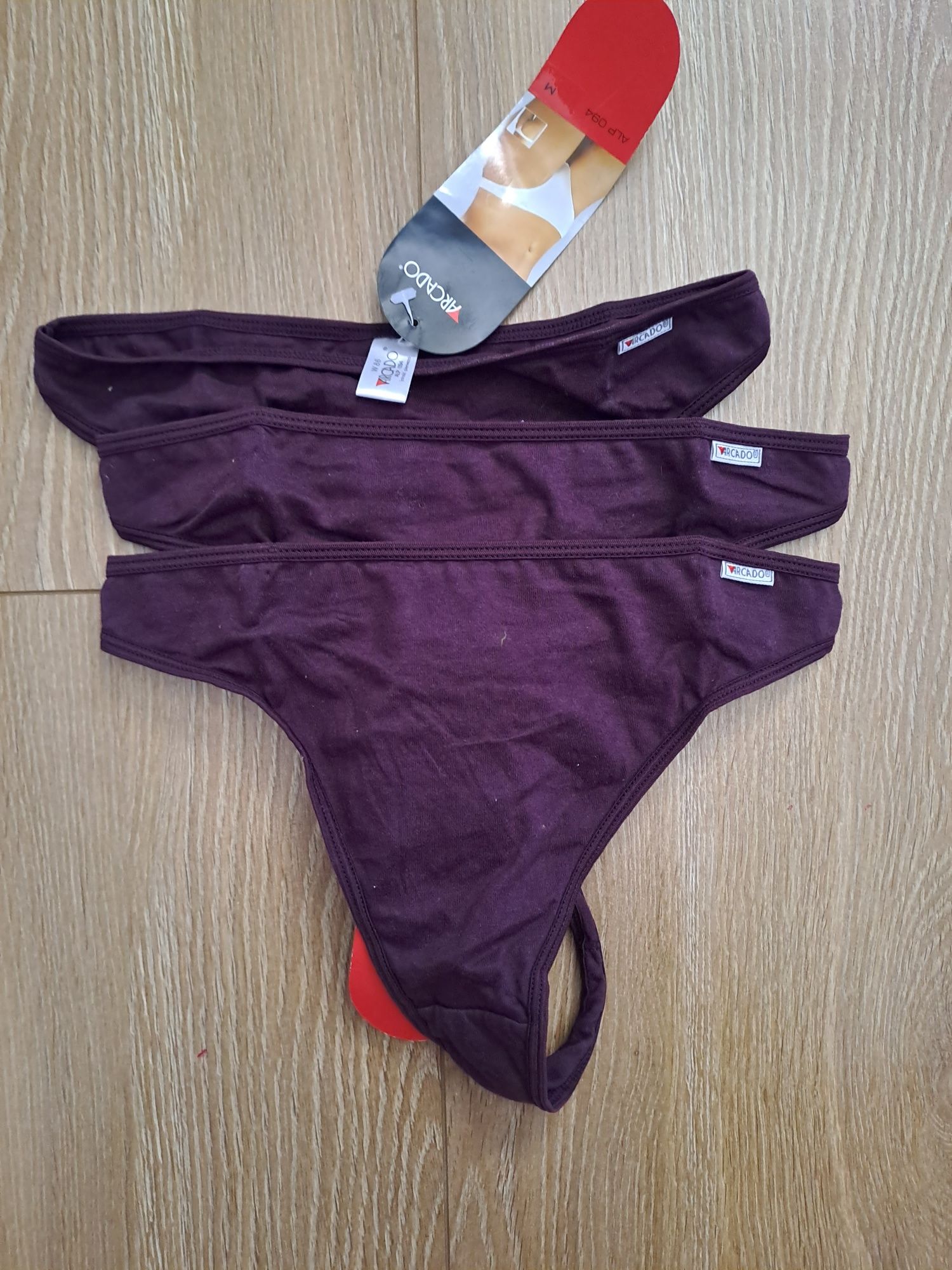 3x Stringi damskie Atlantic Arcado, rozmiar M, fioletowe