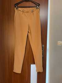 Spodnie garniturowe w karmelowym kolorze rozmiar S