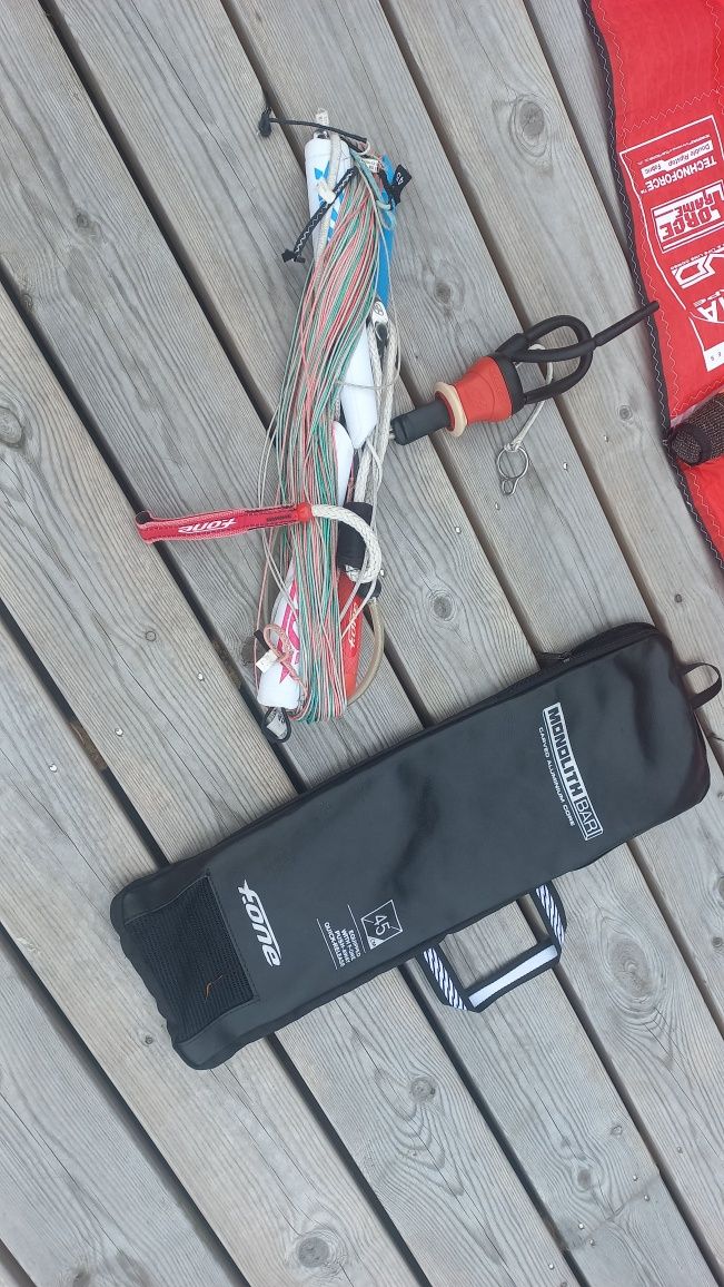 2 Latawce kite F-one Bandit 8 m + Bar Monolith 45 + Best Kahoona 11,5