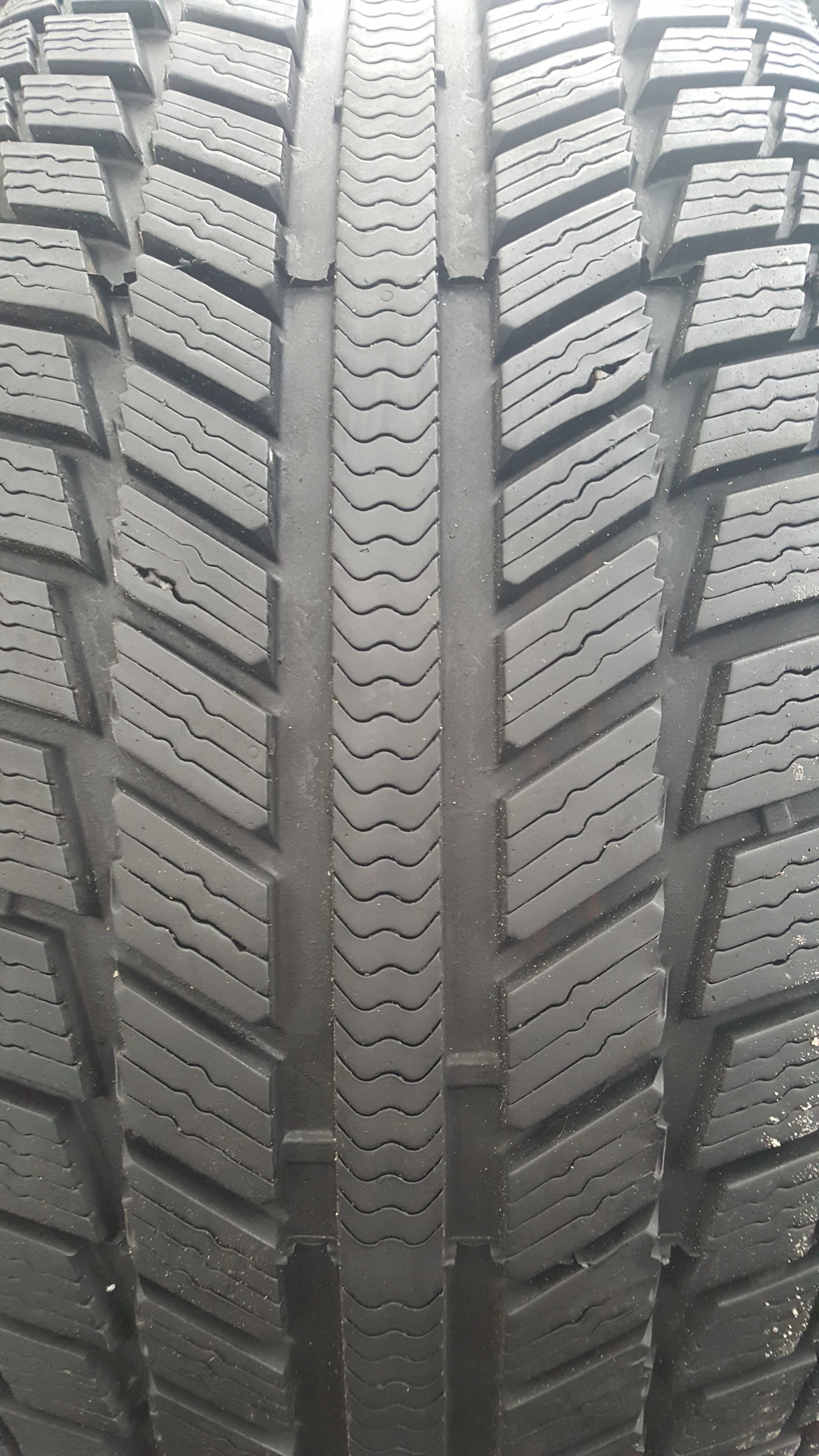 Syron 225/40 r18 Everest 1+ XL /// 7,75mm!!!