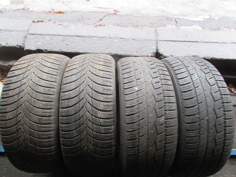 Шини зимові 215/55/R16 Lassa Snoways