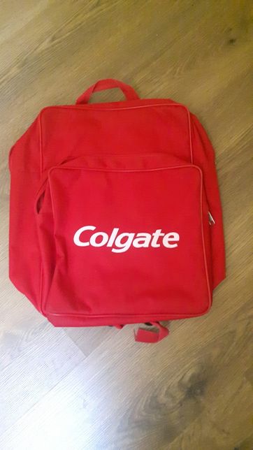 Plecak colgate nowy nigdy nie uzywany okazja tanio czerwony plecak