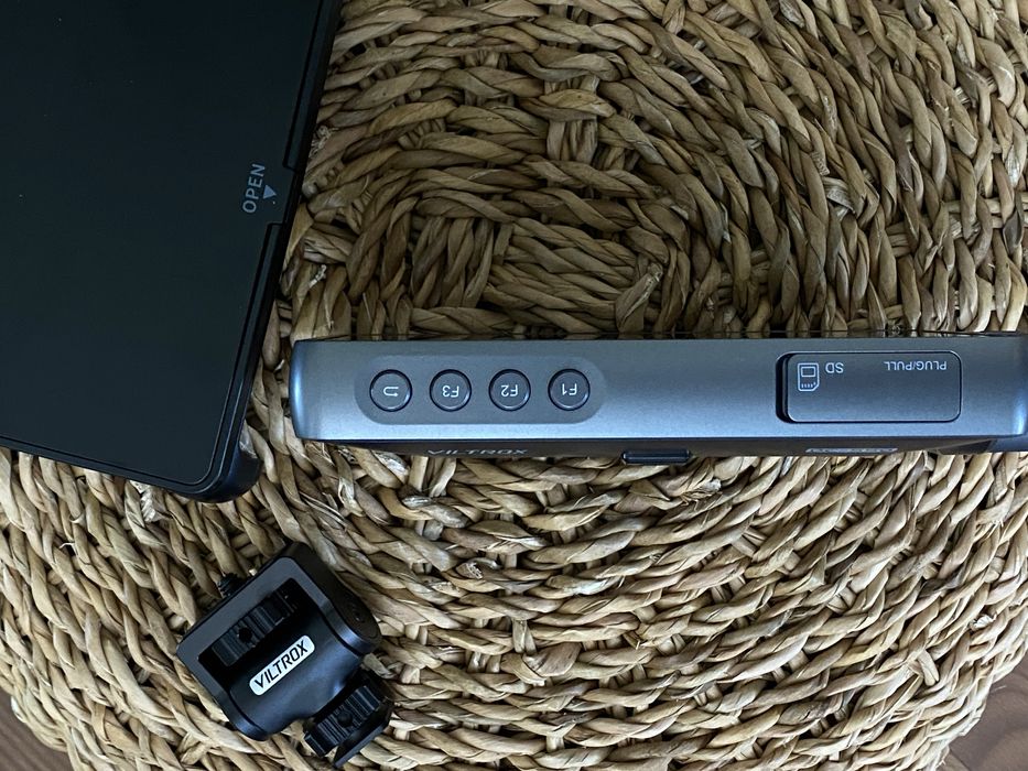 Накамерний монітор Viltrox DC-550  1200nit 4K 3DLUT