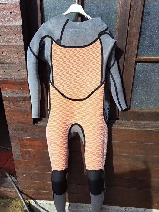 Hurley 5/3 tamanho M