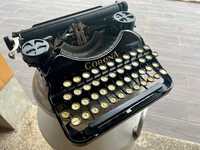 Antiga maquina escrever Corona four