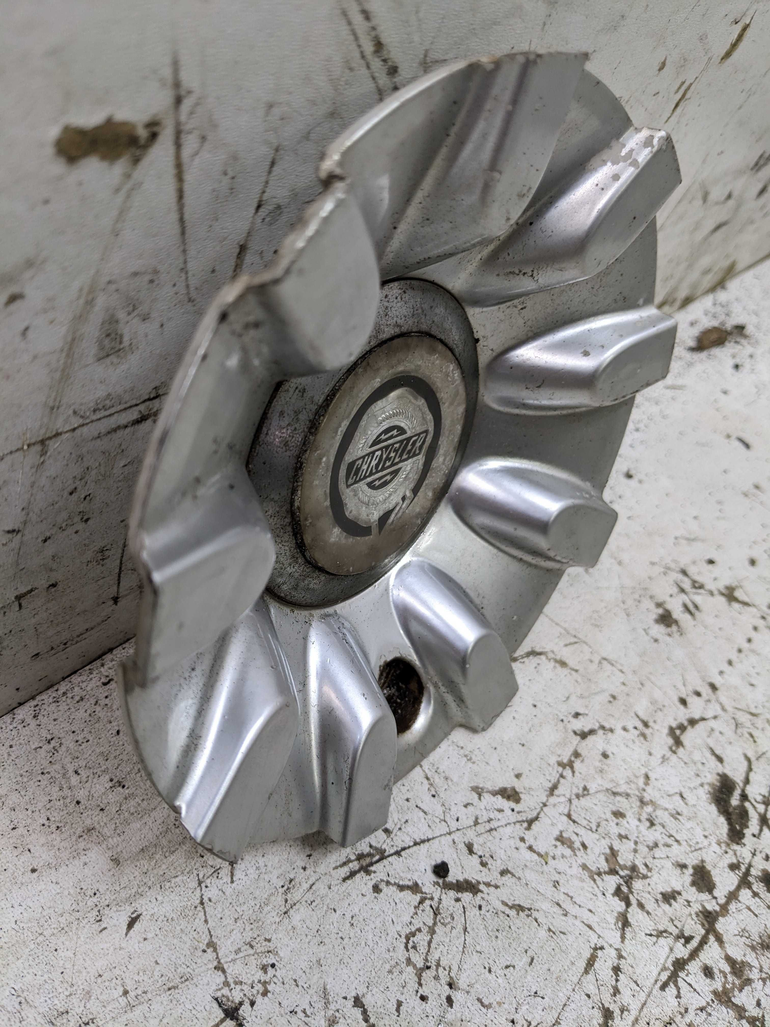 Chrysler 300C Dekielek Kołpak Słoneczko Nakładka Felgi