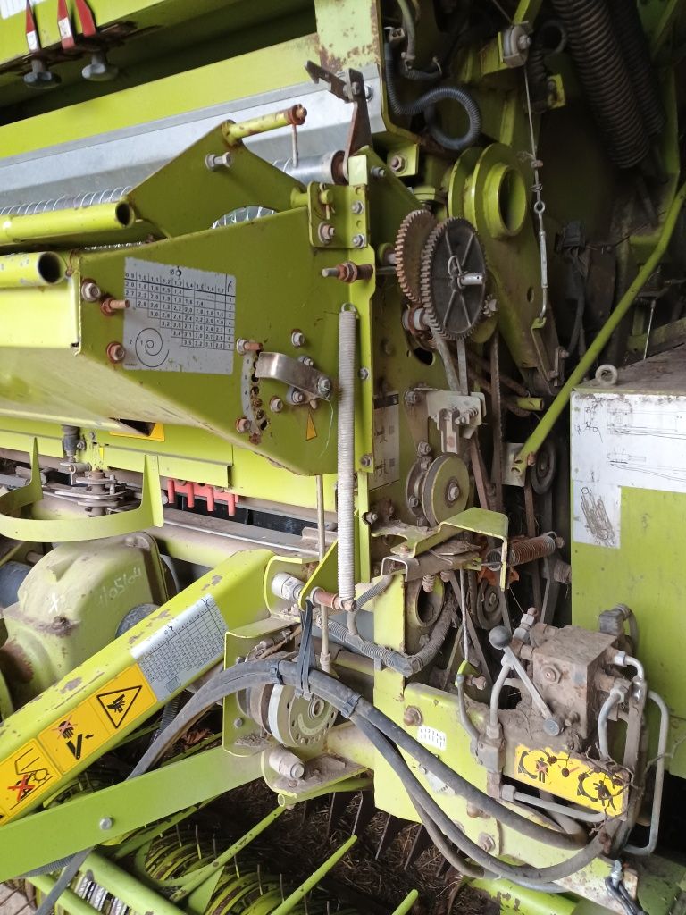 Prasa pasowa Claas Variant 280 stan bdb