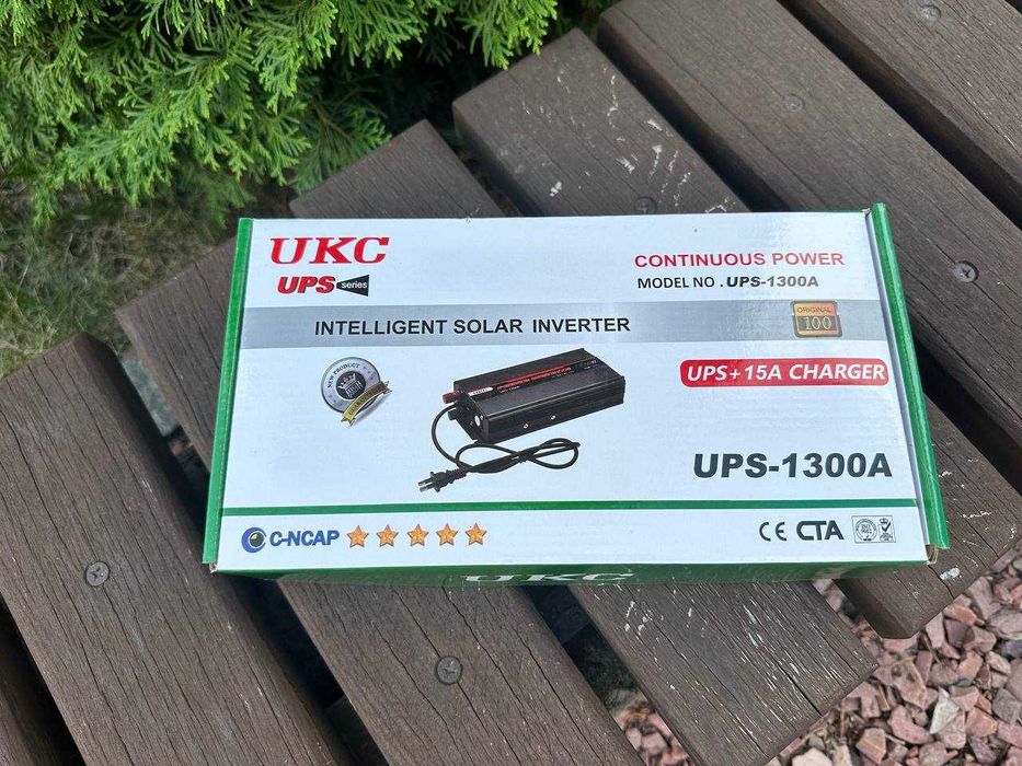 Преобразователь тока 12-220v 1300w Инвертор с зарядным + бесперебойник