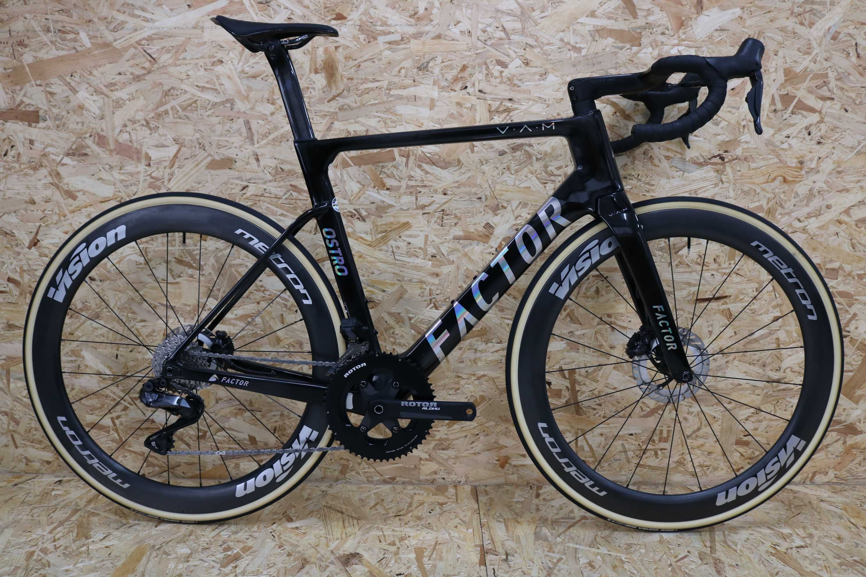 Factor Ostro VAM | Shimano Ultegra Di2 12v + Rodas carbono Vision