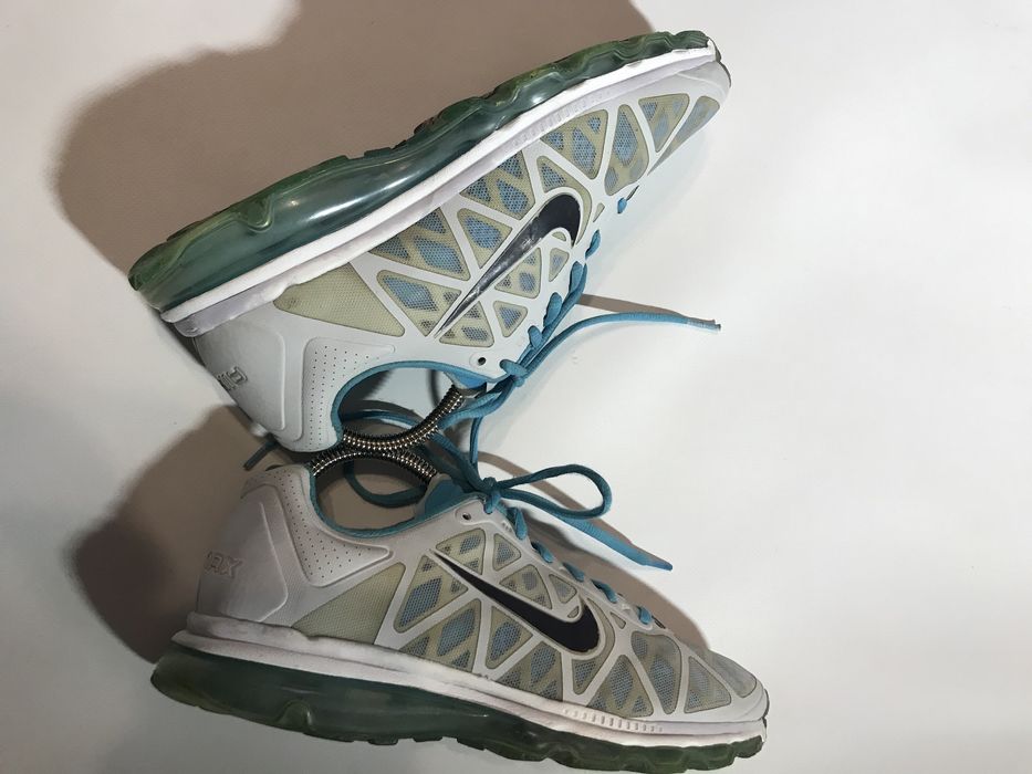 Продам кросівки NIKE