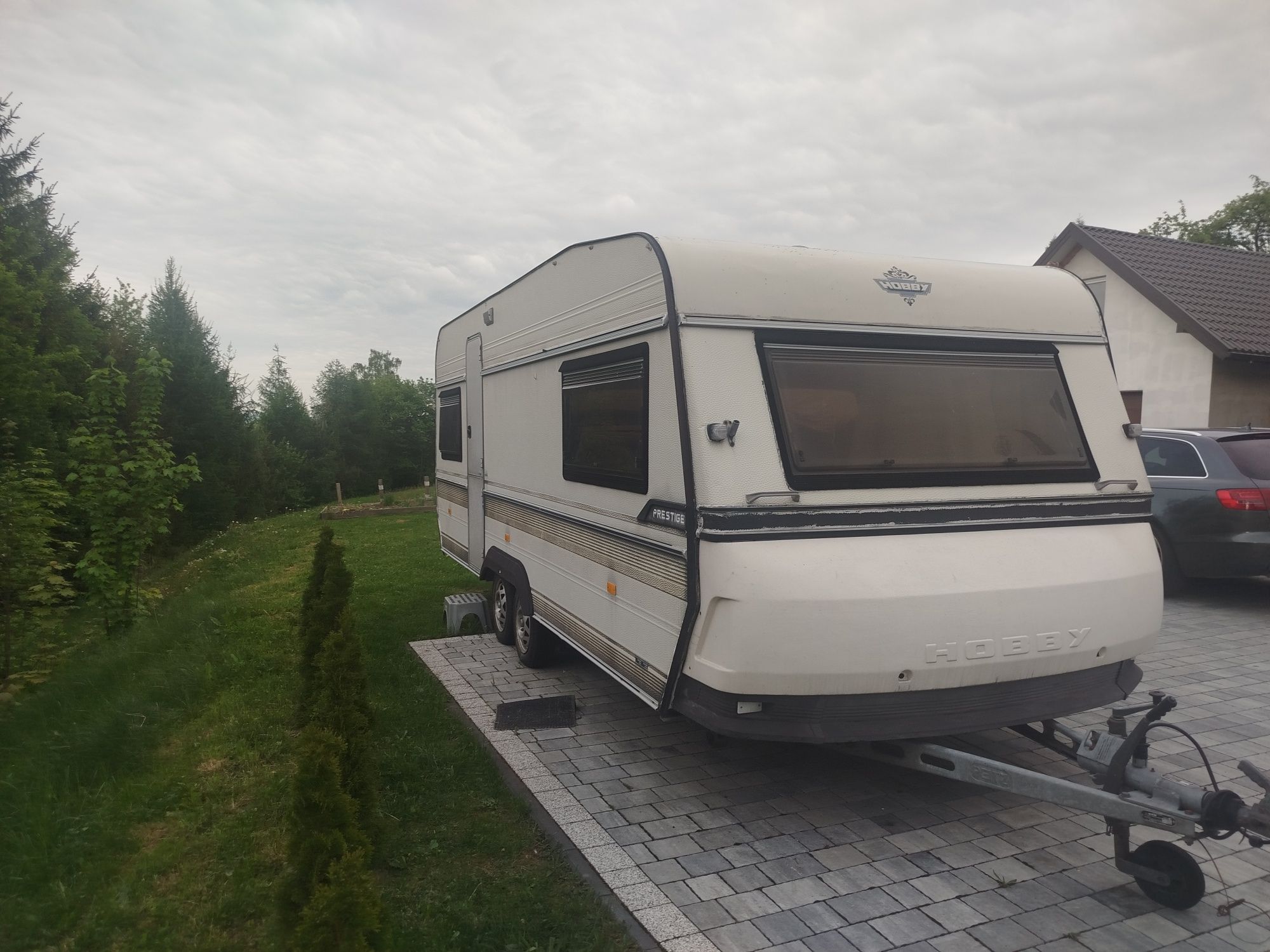 Sprzedam przyczepę kempingowa hobby prestige 555