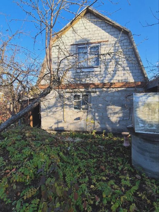 Продаж дачі в місті