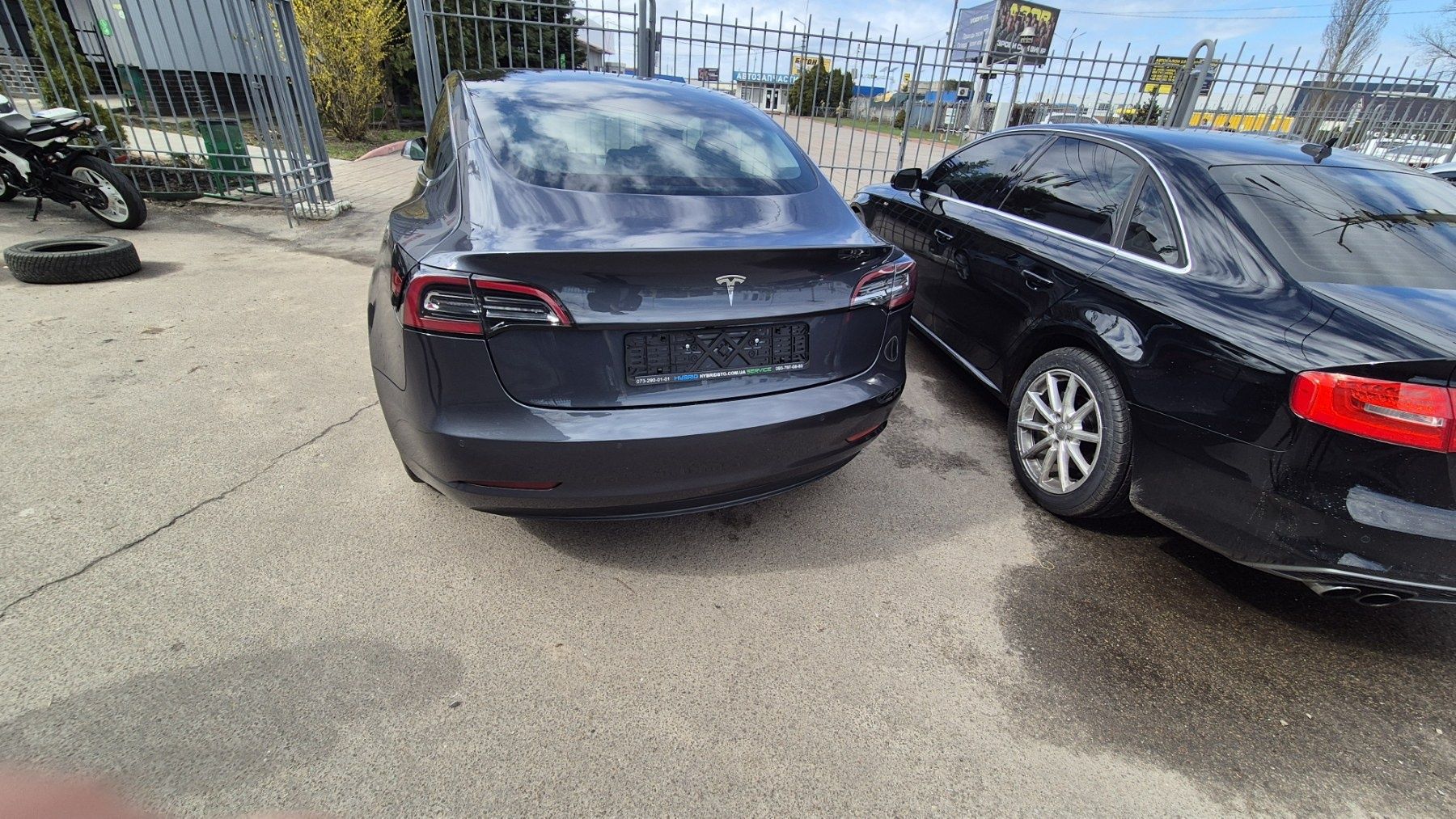 Tesla model 3  2019 space gray