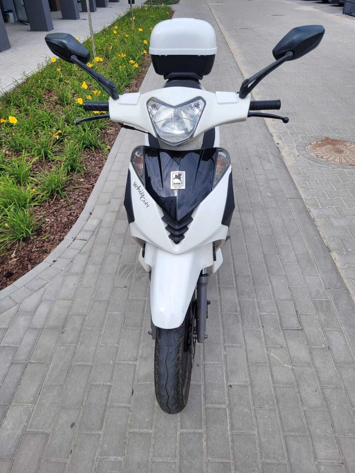 Skuter White City 125